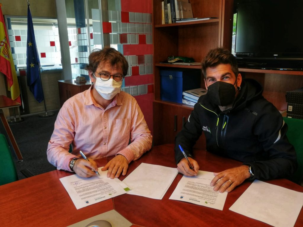 Firma del acuerdo de custodia del territorio del río Casaño