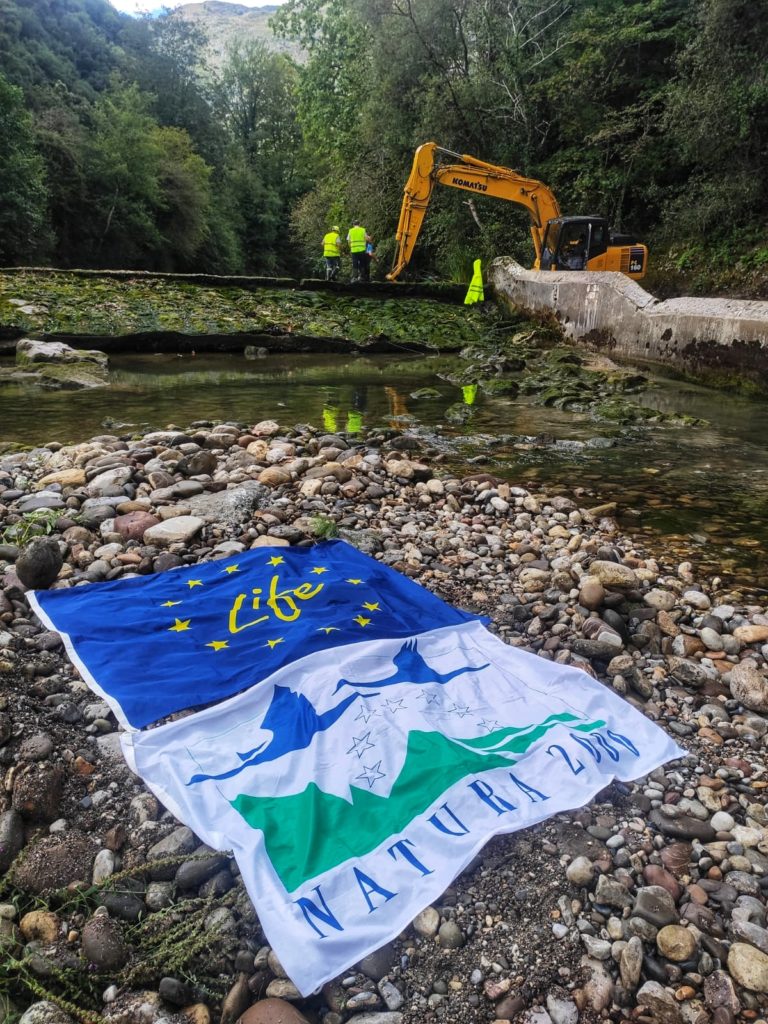 Demolición obstáculos fluviales en Picos de Europa